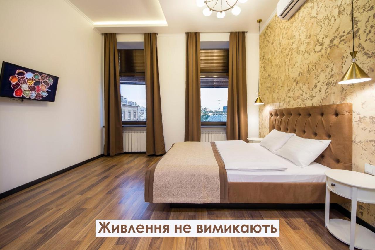 Apartments On Ploshcha Ukrainskykh Heroiv เคียฟ ภายนอก รูปภาพ